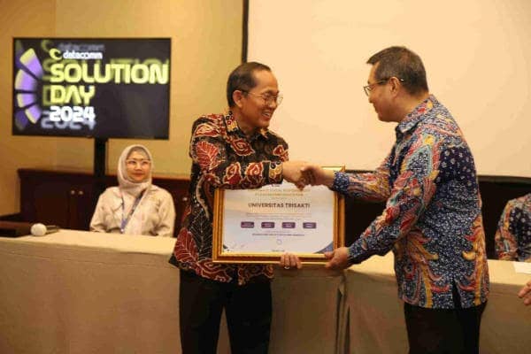 Career Datacomm